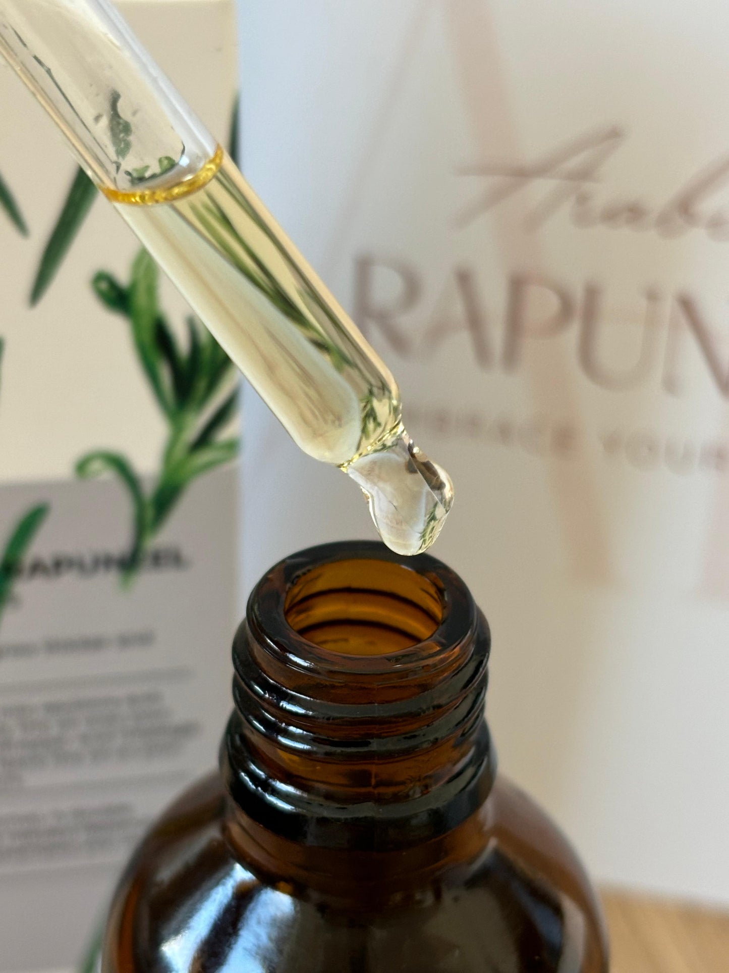 Robust Roots hair growth oil